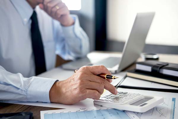 Accountant working in his office | Bardaglio, Hart & Shuman, LLC in Windsor Locks, CT